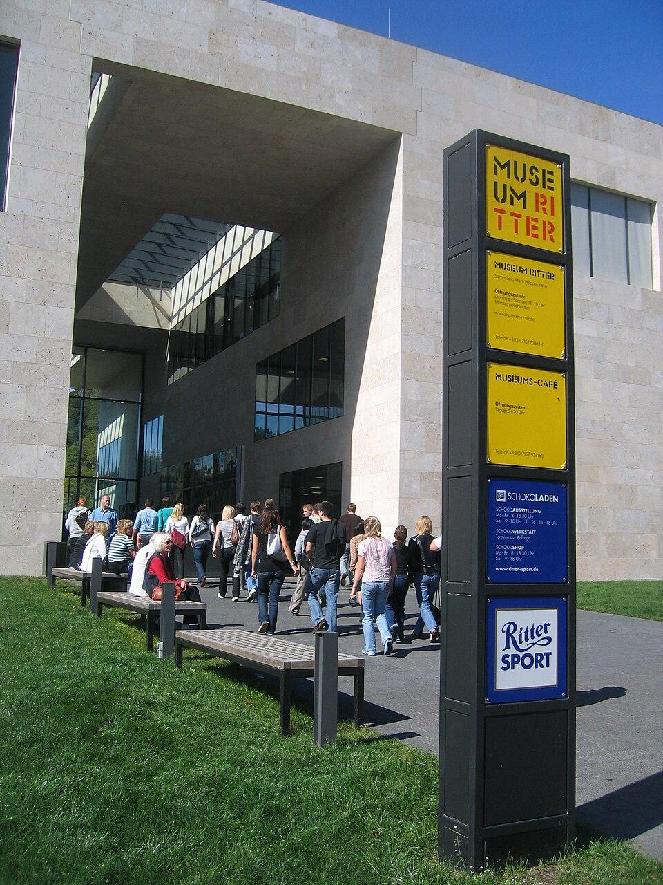 Taxi-Ausflug: Ritter Sport Museum