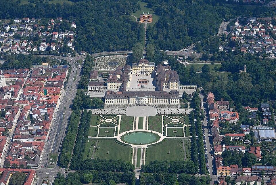 Taxi-Ausflug: Residenzschloss Ludwigsburg