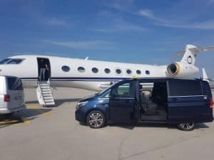 Mercedes Benz V Klasse – VIP Fahrservice Taxi für Stuttgart Reutlingen Tübingen VIP Taxi - Fahrservice Tübingen Stuttgart Flughafen